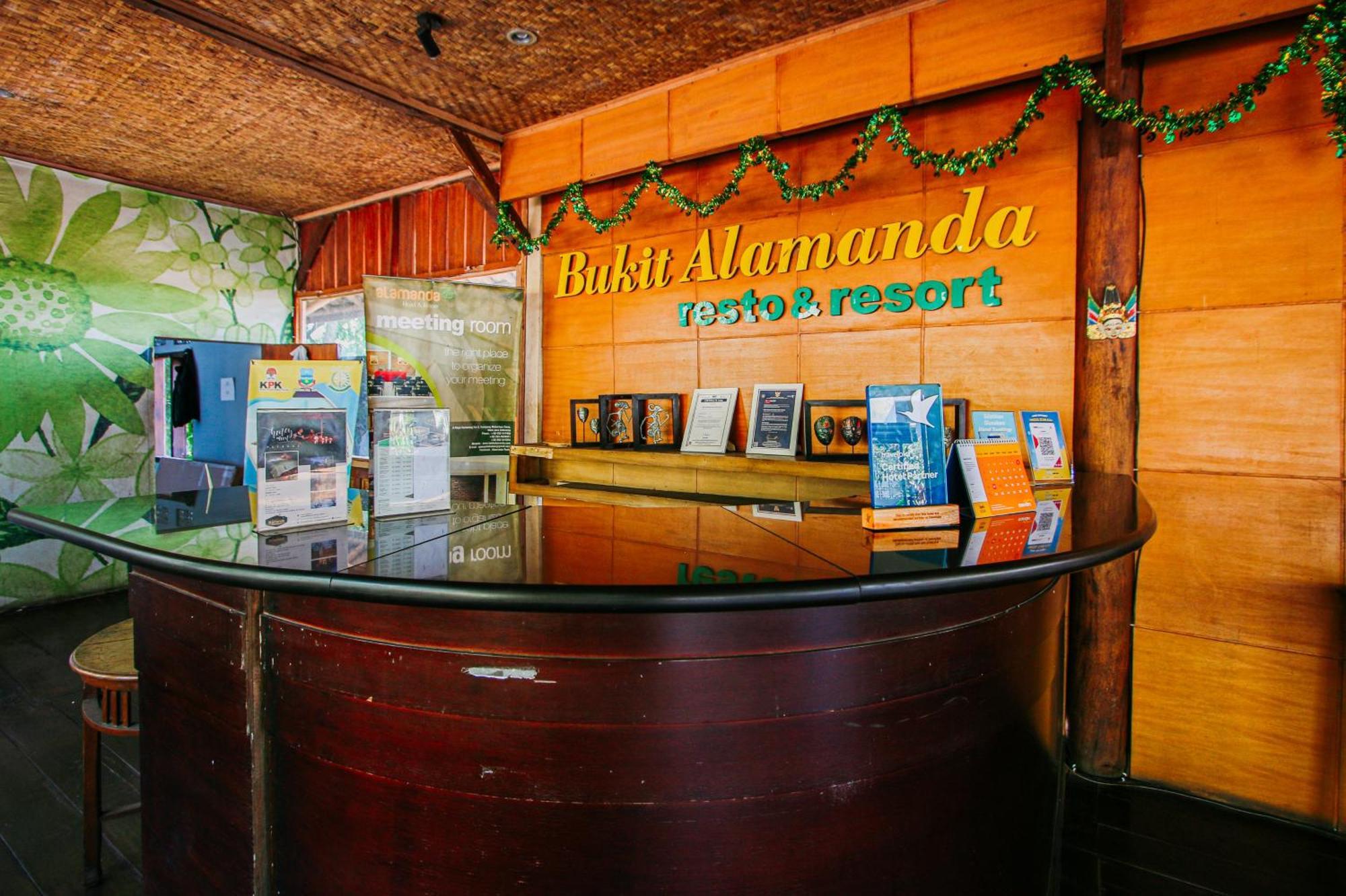 Bukit Alamanda Resort Garut Exterior photo